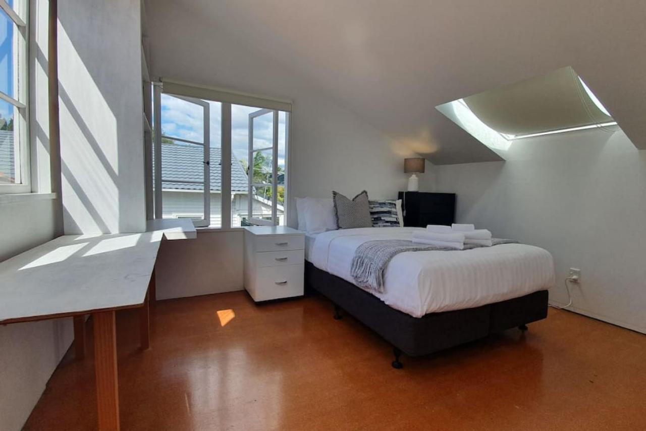 Villa Bright And Modern Oasis In Kingsland Auckland Exterior foto