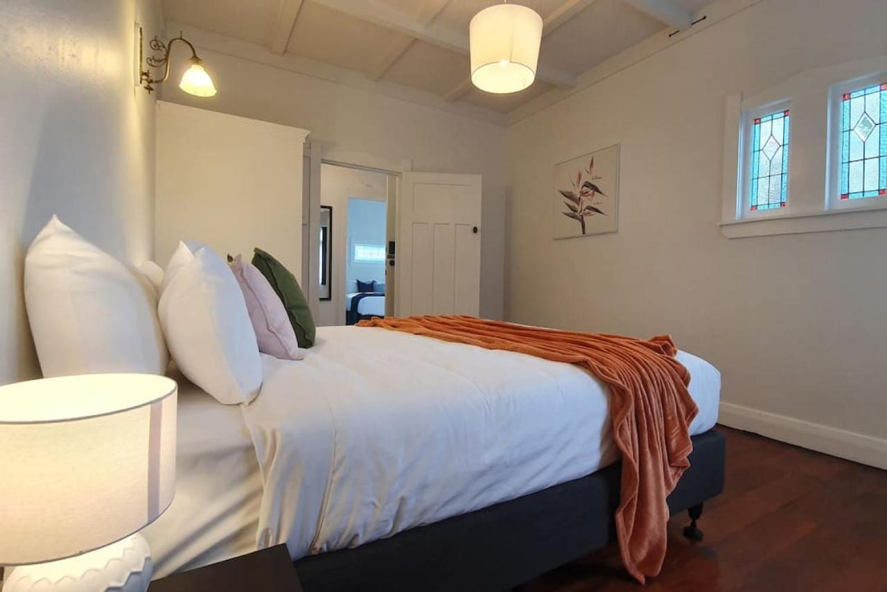 Villa Bright And Modern Oasis In Kingsland Auckland Exterior foto